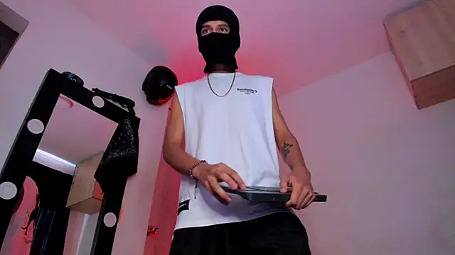 Samuel Suarez online show from December 2025 02:57:02 PM