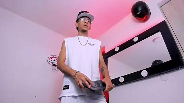 Samuel Suarez online show from July 2026 03:10:02 AM