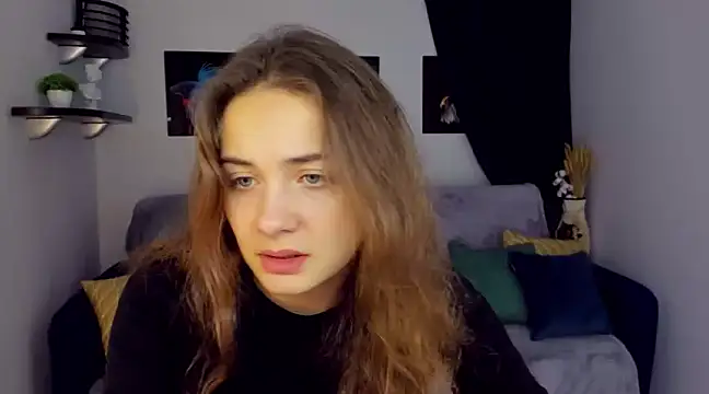 KristinaLoison online show from December 2024 07:21:01 PM