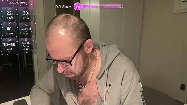 Snapshot of FABIOGLASSES chatting on October 2025 11:03:02 PM FABIOGLASSES online show from October 2025 11:03:02 PM