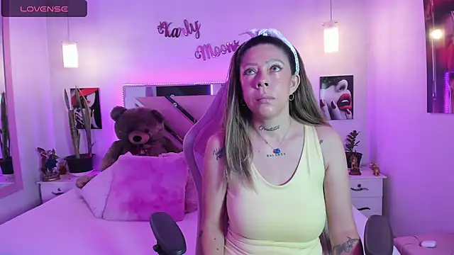 Karly moon online show from July 2026 10:10:01 AM