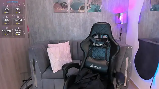 MelanieHudson  online show from March 2025 10:28:02 PM