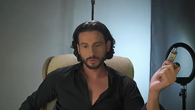 Keen   Luckystrike online show from December 2025 11:54:01 PM