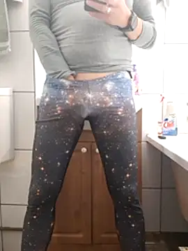 Snapshot of feathersify chatting on November 2025 06:47:02 AM feathersify online show from November 2025 06:47:02 AM