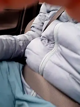 Snapshot of feathersify chatting on December 2025 08:07:02 AM feathersify online show from December 2025 08:07:02 AM