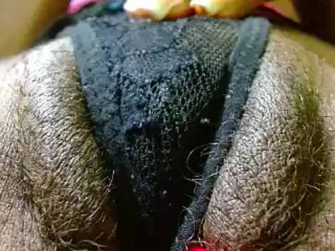 Snapshot of bethanywilson_23 chatting on February 2025 03:27:01 PM bethanywilson 23 online show from February 2025 03:27:01 PM