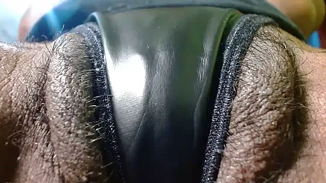 Snapshot of bethanywilson_23 chatting on October 2025 12:49:01 PM bethanywilson 23 online show from October 2025 12:49:01 PM