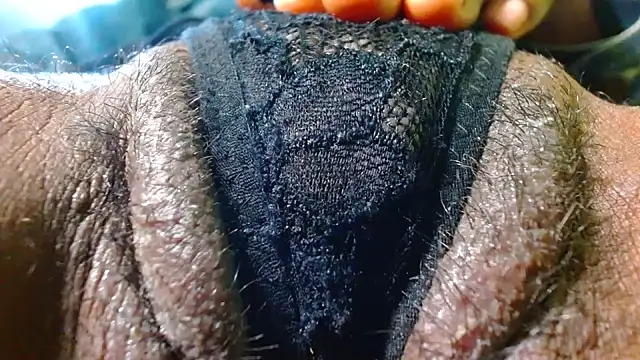 Snapshot of bethanywilson_23 chatting on November 2025 02:49:02 PM bethanywilson 23 online show from November 2025 02:49:02 PM