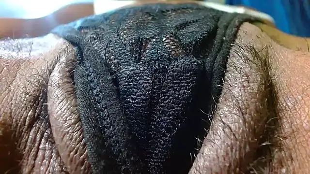 Snapshot of bethanywilson_23 chatting on November 2025 12:16:01 PM bethanywilson 23 online show from November 2025 12:16:01 PM