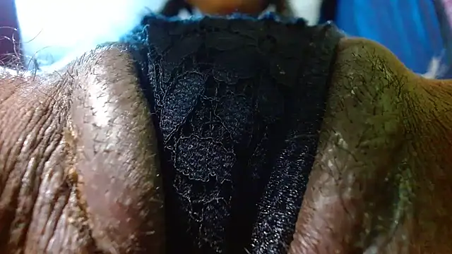 Snapshot of bethanywilson_23 chatting on November 2025 04:07:02 PM bethanywilson 23 online show from November 2025 04:07:02 PM