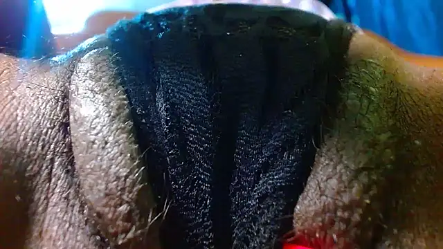 Snapshot of bethanywilson_23 chatting on December 2025 05:31:01 PM bethanywilson 23 online show from December 2025 05:31:01 PM