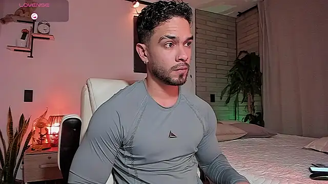 Josseph1  online show from April 2026 12:32:01 AM