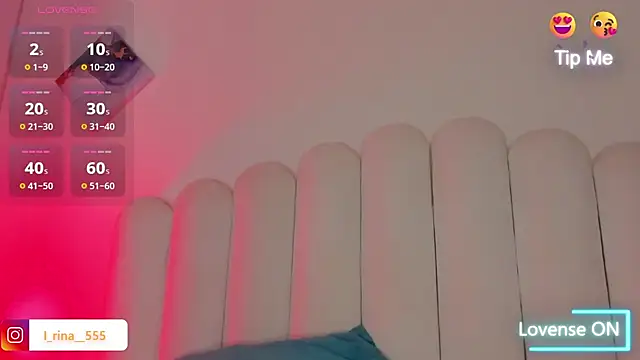 Snapshot of Megan_browns1 chatting on February 2025 01:09:02 PM Megan browns1 online show from February 2025 01:09:02 PM