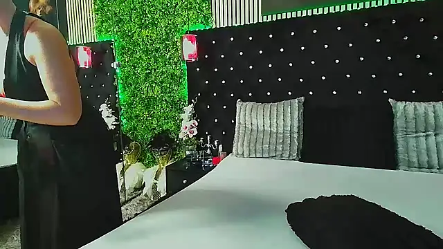 Snapshot of InannaStar chatting on January 2026 05:00:02 AM InannaStar online show from January 2026 05:00:02 AM