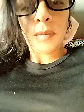 Snapshot of _EvaQueen chatting on November 2025 10:08:02 PM EvaQueen online show from November 2025 10:08:02 PM