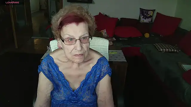 HeisseomaOriginal online show from December 2025 08:10:01 AM