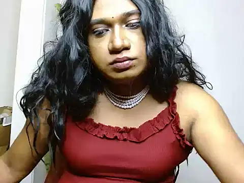 Snapshot of Akhilamolu_the_transsissy chatting on May 2026 07:31:02 PM Akhilamolu the transsissy online show from May 2026 07:31:02 PM