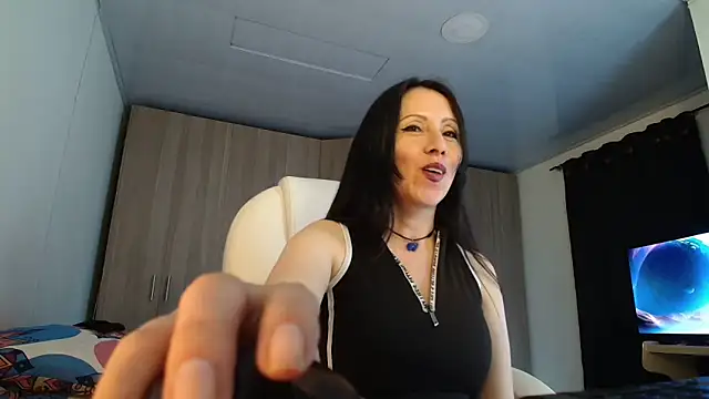 Selene93 online show from May 2026 07:41:02 PM