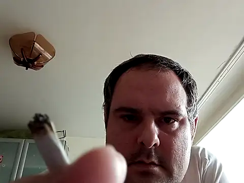 Snapshot of tididi1986 chatting on October 2025 01:56:02 PM tididi1986 online show from October 2025 01:56:02 PM