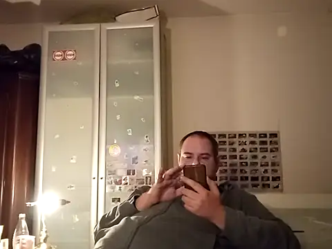 Snapshot of tididi1986 chatting on November 2025 06:50:02 PM tididi1986 online show from November 2025 06:50:02 PM