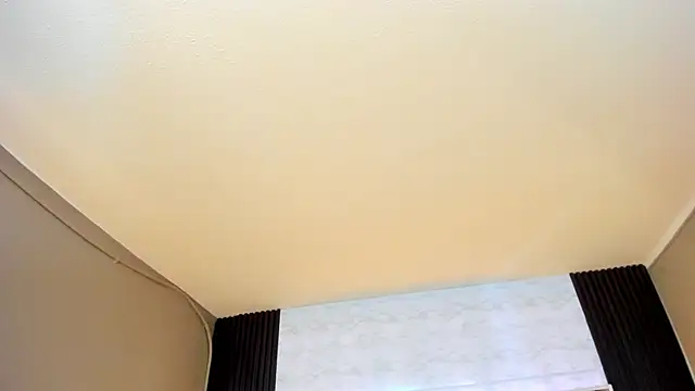 Linda4Petite online show from November 2025 05:47:02 PM