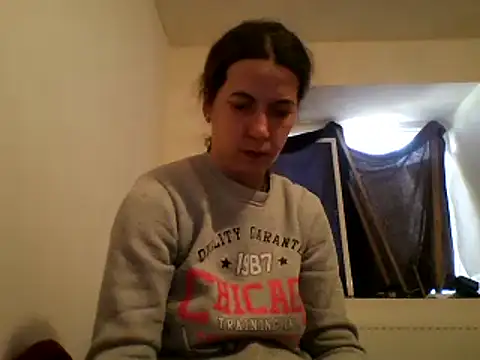 Snapshot of Tamilashaa chatting on February 2025 01:01:01 PM Tamilashaa online show from February 2025 01:01:01 PM