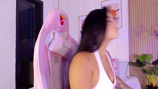 CameronCollins  online show from February 2026 07:18:01 PM