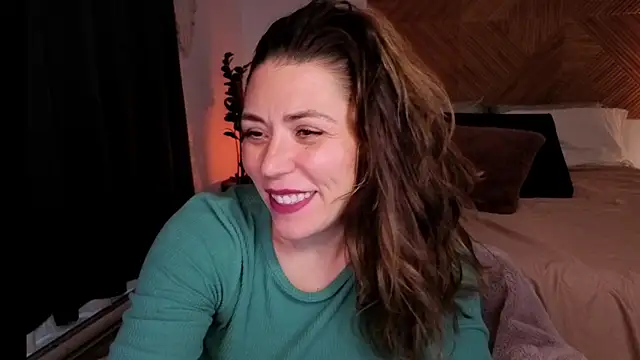 Ellie-L-Elizabeth online show from April 2026 10:21:02 PM