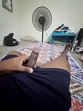 Snapshot of Raj7inchtamilan chatting on January 2025 03:57:02 AM Raj7inchtamilan online show from January 2025 03:57:02 AM