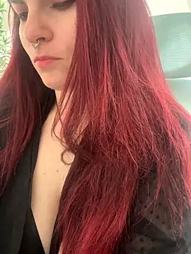 Snapshot of LunaMoongirl chatting on September 2025 03:05:01 PM LunaMoongirl online show from September 2025 03:05:01 PM