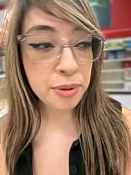 Snapshot of AriannaPena chatting on January 2025 02:43:02 AM AriannaPena online show from January 2025 02:43:02 AM