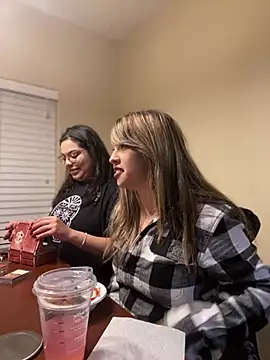 Snapshot of AriannaPena chatting on January 2025 02:36:01 AM AriannaPena online show from January 2025 02:36:01 AM