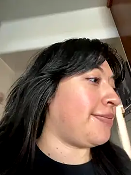 Snapshot of AriannaPena chatting on October 2025 10:40:02 PM AriannaPena online show from October 2025 10:40:02 PM