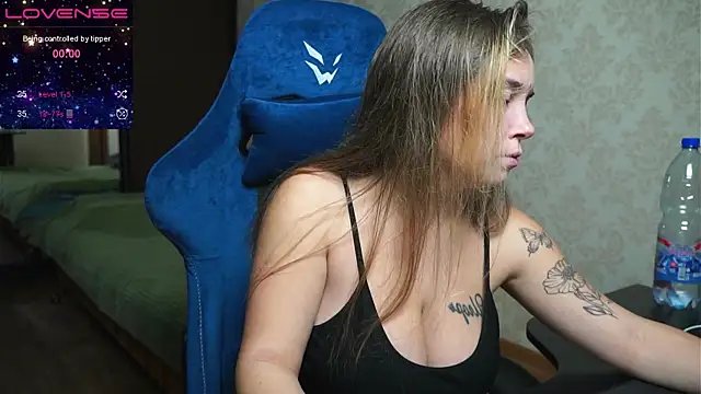 Snapshot of Sandra_SW_ chatting on March 2025 05:29:01 PM Sandra SW online show from March 2025 05:29:01 PM