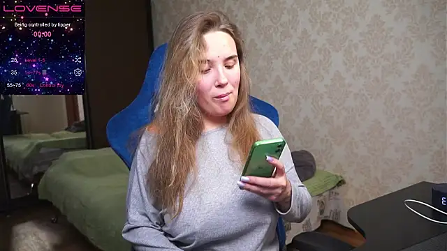 Snapshot of Sandra_SW_ chatting on March 2025 04:15:02 PM Sandra SW online show from March 2025 04:15:02 PM