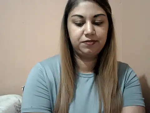 bellachow10 online show from January 2026 04:54:02 PM