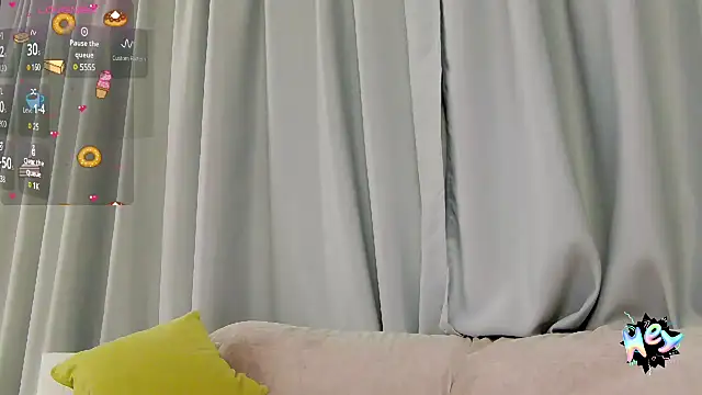 Snapshot of crystalmoon___ chatting on March 2025 08:16:02 PM crystalmoon    online show from March 2025 08:16:02 PM