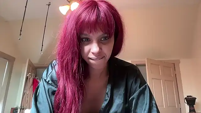 Snapshot of queendab626 chatting on January 2025 03:22:02 PM queendab626 online show from January 2025 03:22:02 PM