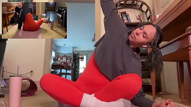 Snapshot of queendab626 chatting on January 2025 01:45:02 PM queendab626 online show from January 2025 01:45:02 PM