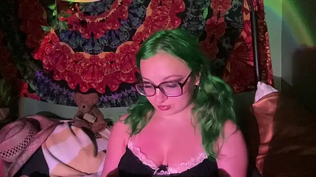Snapshot of sweetandwet_daddy chatting on June 2026 12:30:01 PM sweetandwet daddy online show from June 2026 12:30:01 PM