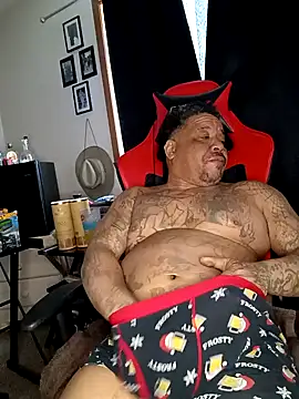 yellowwetfox online show from January 2025 09:20:01 PM