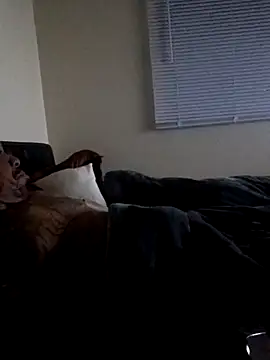 yellowwetfox online show from March 2026 05:55:02 AM