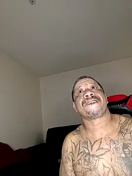 yellowwetfox online show from March 2026 02:09:02 PM