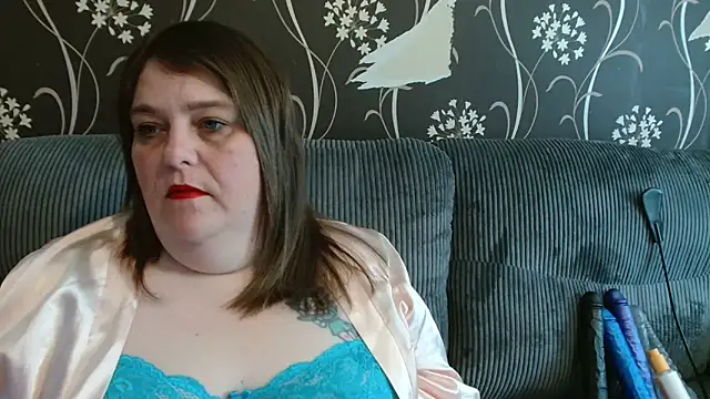 Snapshot of HouseWifeWhore_Milf chatting on March 2025 02:56:02 PM HouseWifeWhore Milf online show from March 2025 02:56:02 PM