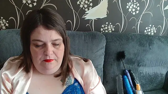 Snapshot of HouseWifeWhore_Milf chatting on March 2025 02:10:02 PM HouseWifeWhore Milf online show from March 2025 02:10:02 PM