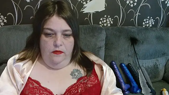 Snapshot of HouseWifeWhore_Milf chatting on October 2025 03:34:01 PM HouseWifeWhore Milf online show from October 2025 03:34:01 PM