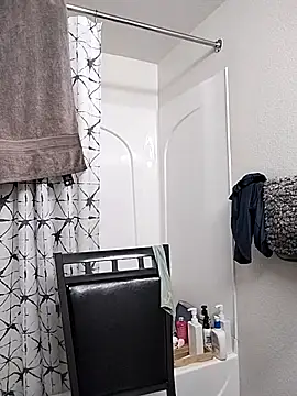 markquanna online show from December 2025 05:36:02 AM