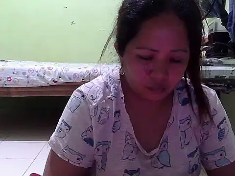 Snapshot of sweetlady_pinay chatting on March 2025 10:43:02 AM sweetlady pinay online show from March 2025 10:43:02 AM