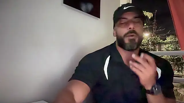 romeolovedark online show from November 2025 07:57:01 AM