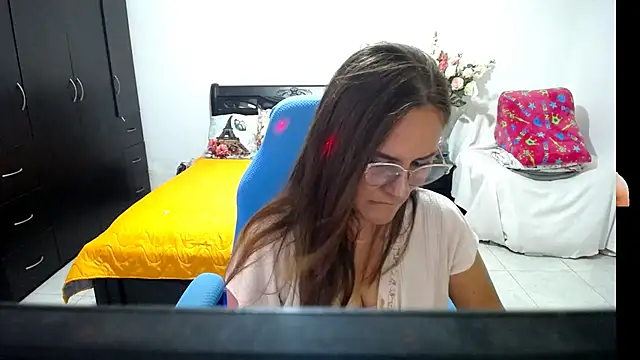 Snapshot of Xiimen chatting on October 2025 11:35:01 PM Xiimen online show from October 2025 11:35:01 PM